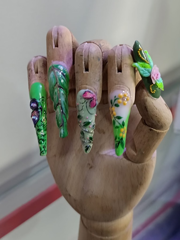 Hair Nails & More - Relaxia Beverly