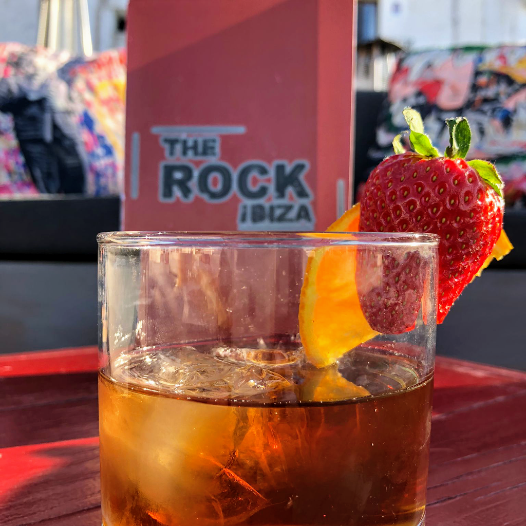 THE ROCK IBIZA — Comida y bebida
