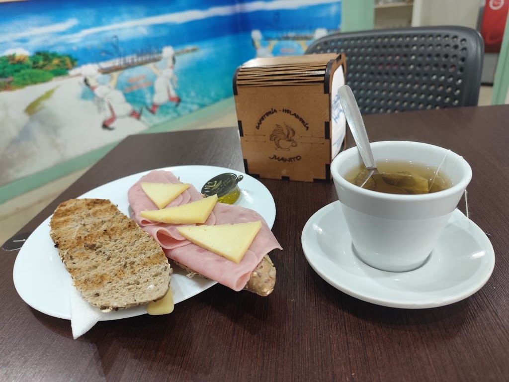 Cafeteria Heladeria Juanito — Comida y bebida