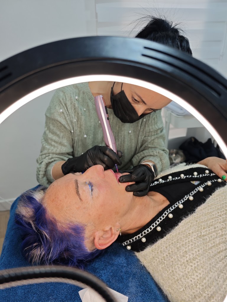 Almudena Gomez - Belleza y Bienestar — Peinado