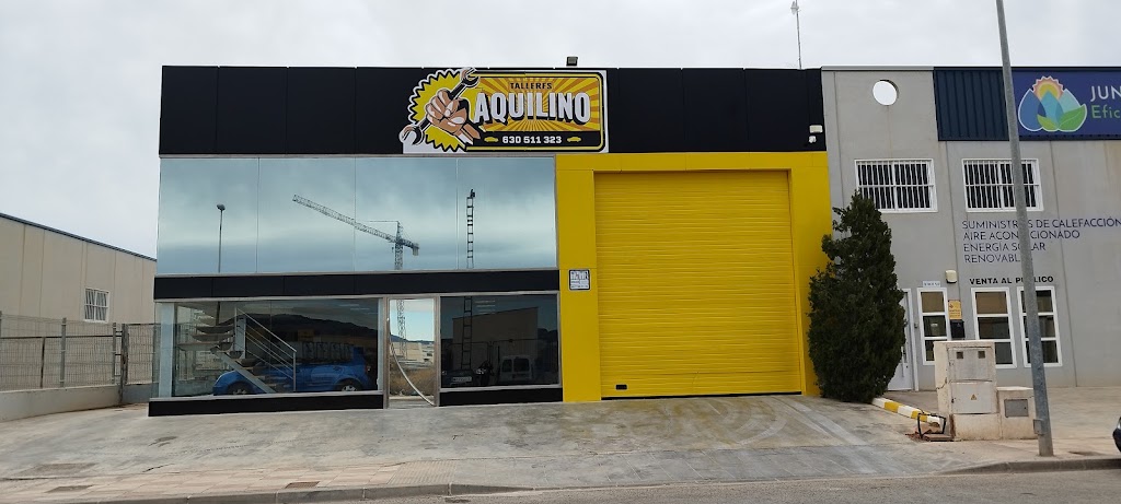 Talleres AQUILINO — Exterior