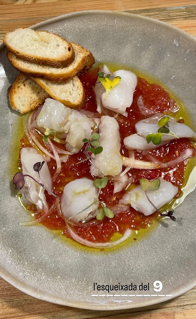 El 9 Farcell — Comida y bebida