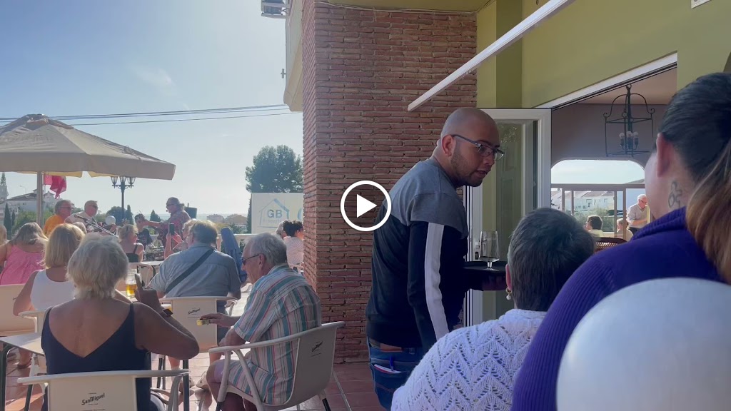 Restaurante El Pino — Videos