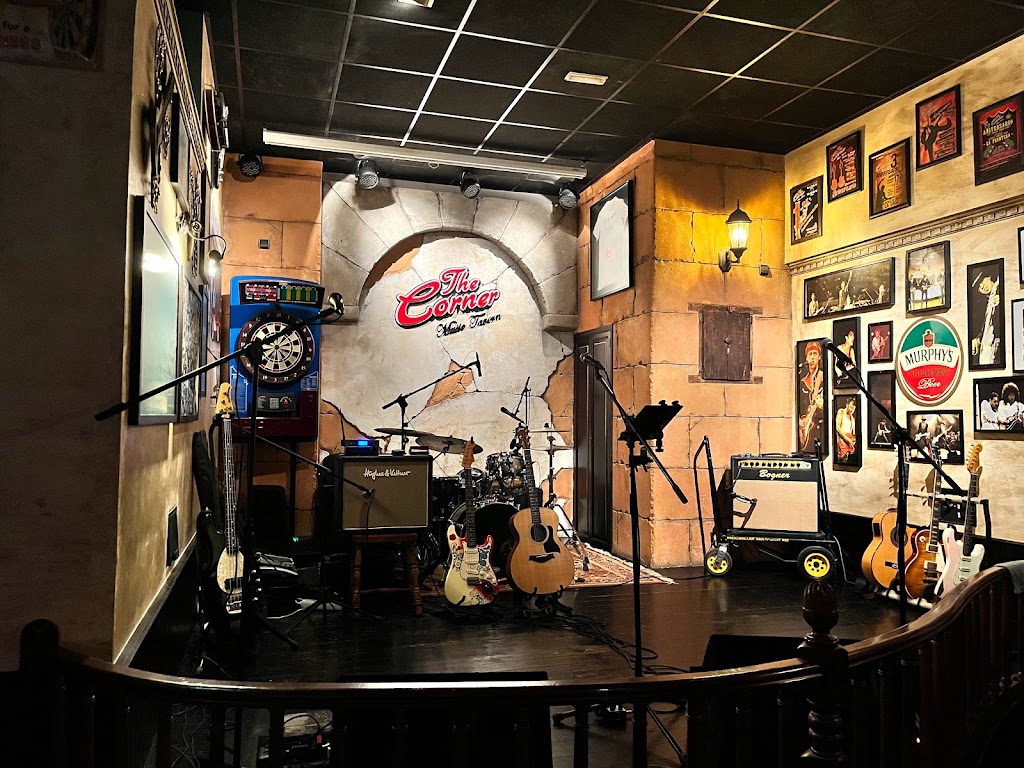 The Corner Music Tavern — Ambiente