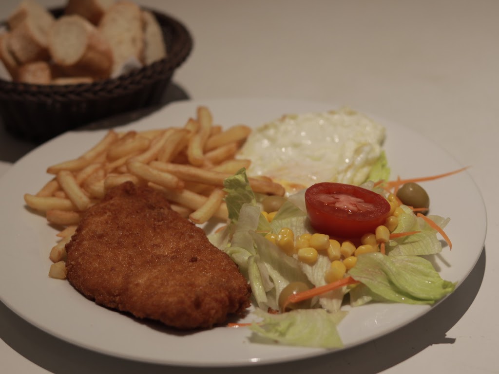 Bar Restaurant Voramar — Comida y bebida