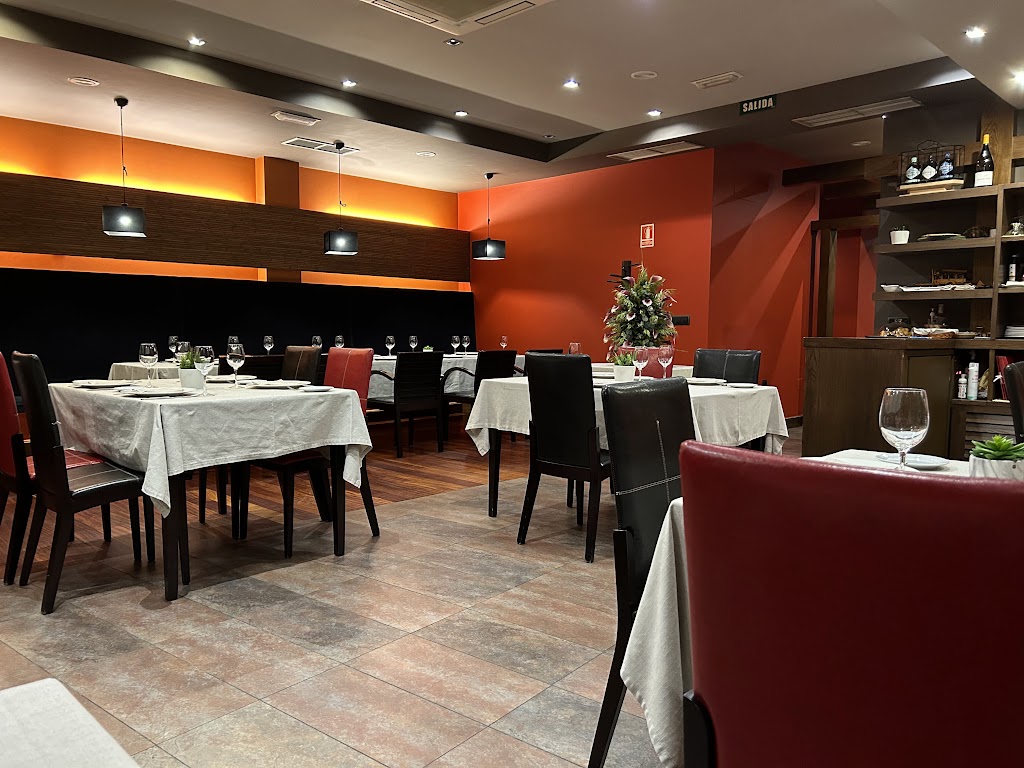 Restaurante LarOs Pios — Ambiente