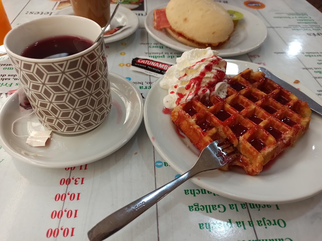 Cafeteria cache — Comida y bebida