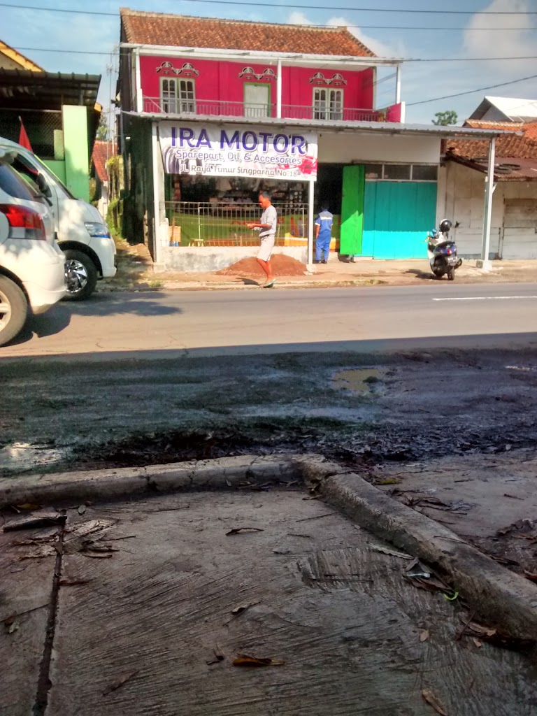 Ira Motor (Sparepart dan Oli)