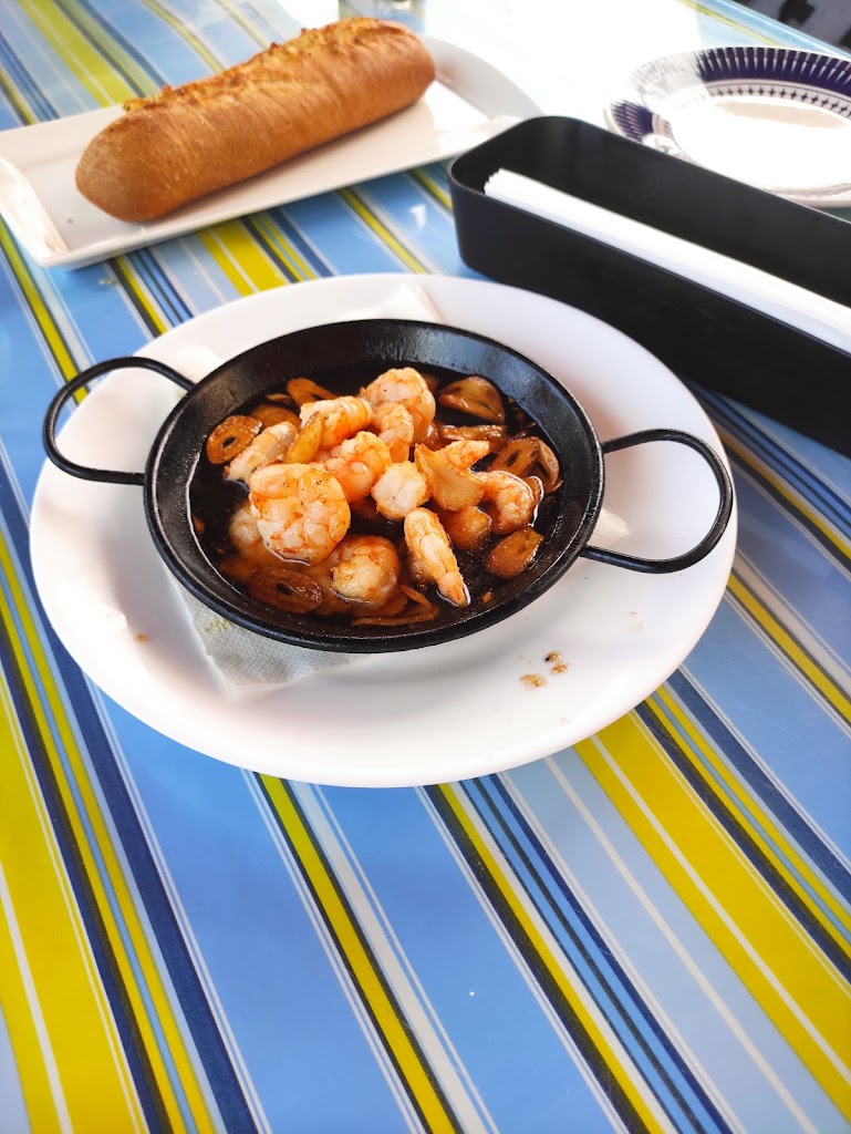 Sunset Bay — Comida y bebida