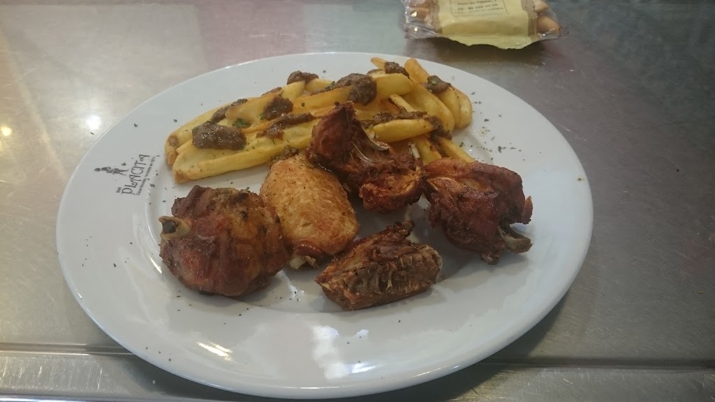 Bar Placita — Comida y bebida
