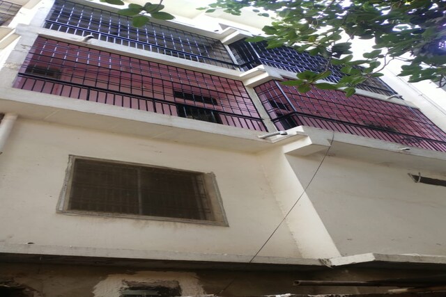 Oyo 84412 Hotel Ratna Restaurant