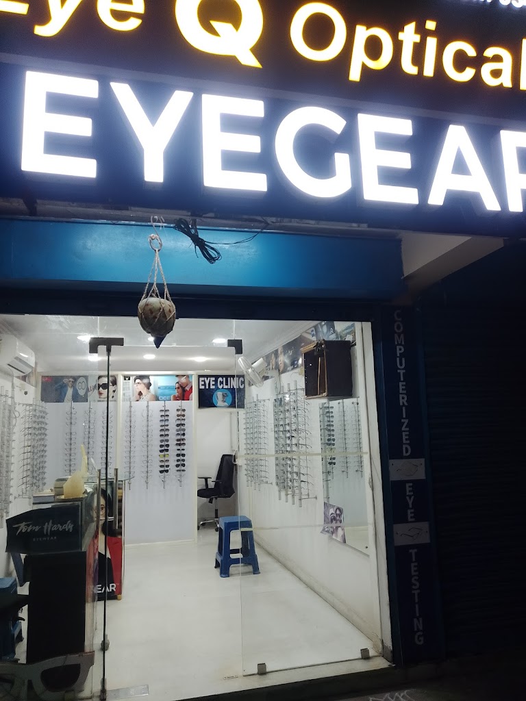 Eye Q Opticials