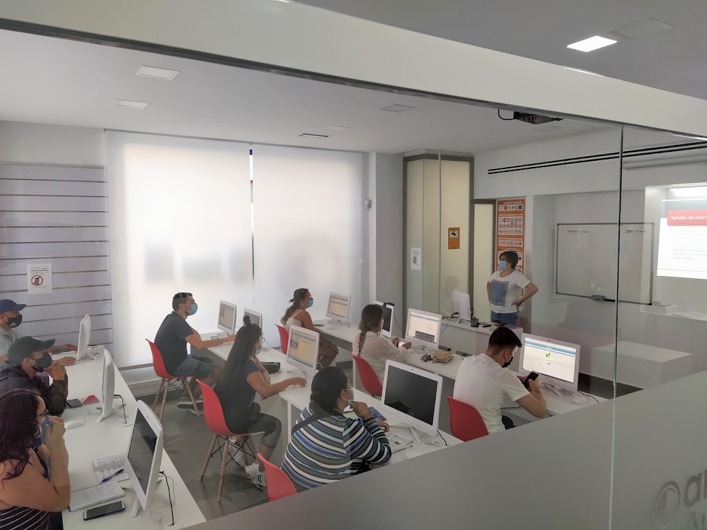 Autoescuela Carmen, Lorca — Del propietario