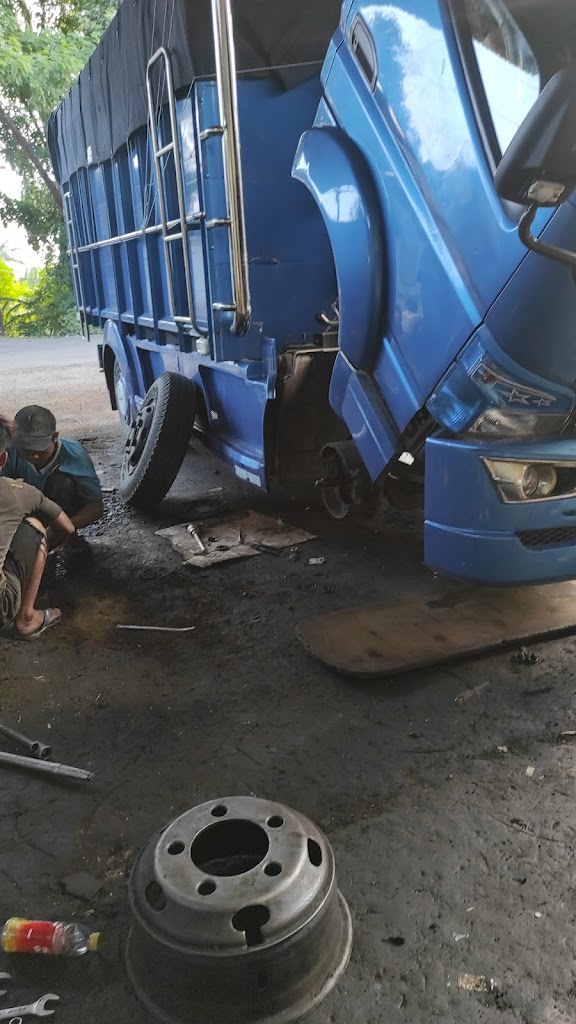 BENGKEL MOBIL GATOT