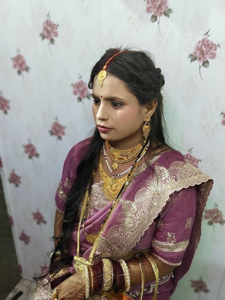 Divya Makeup Studio Cosmetic