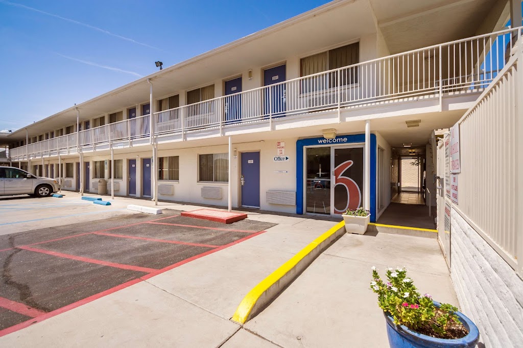 Motel 6 Youngtown, AZ - Phoenix - Sun City - Motel in Youngtown , United States of America