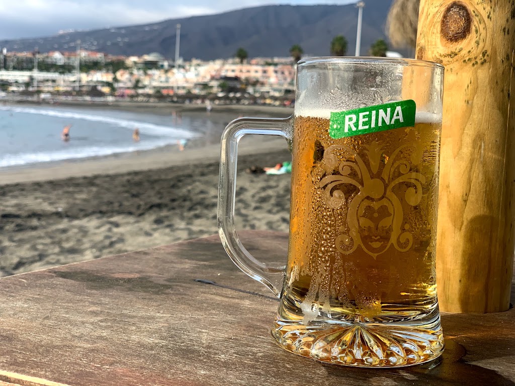 Tropico Beach Bar — Comida y bebida