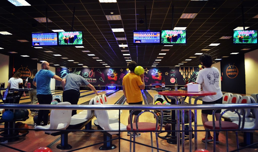 CORDOBA BOWLING . Golden Center Park