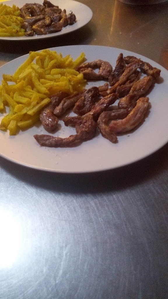 BBQ (Bar La Barbacoa) — Comida y bebida