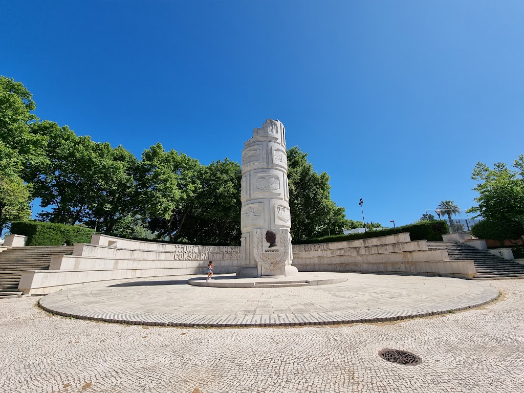 Monumento ao Engenheiro Duarte Pacheco