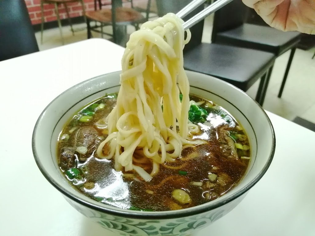 陳威溢黃牛肉麵 的照片