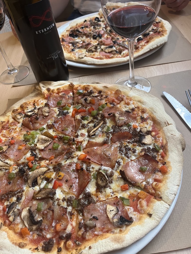 La Tattinada — Comida y bebida