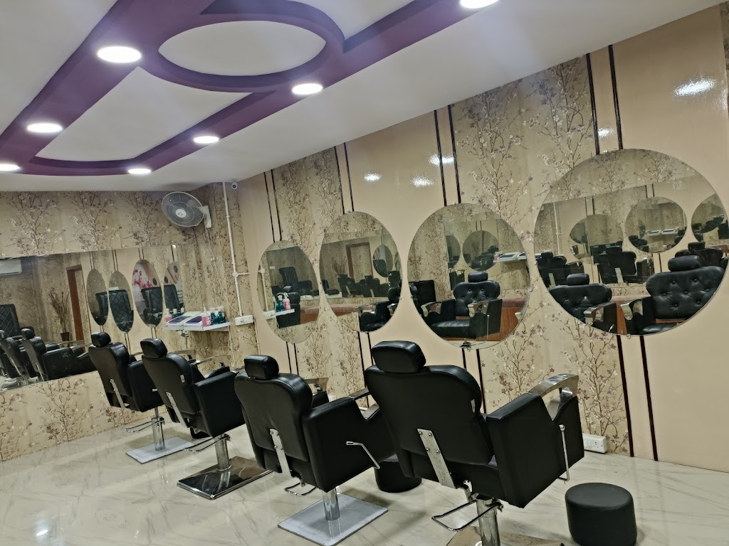 Vincys Beauty Makeovers