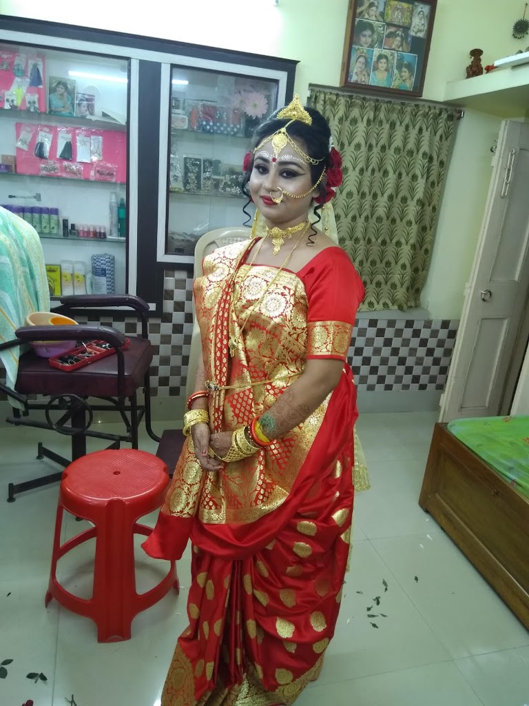 Monika Beauty Parlour