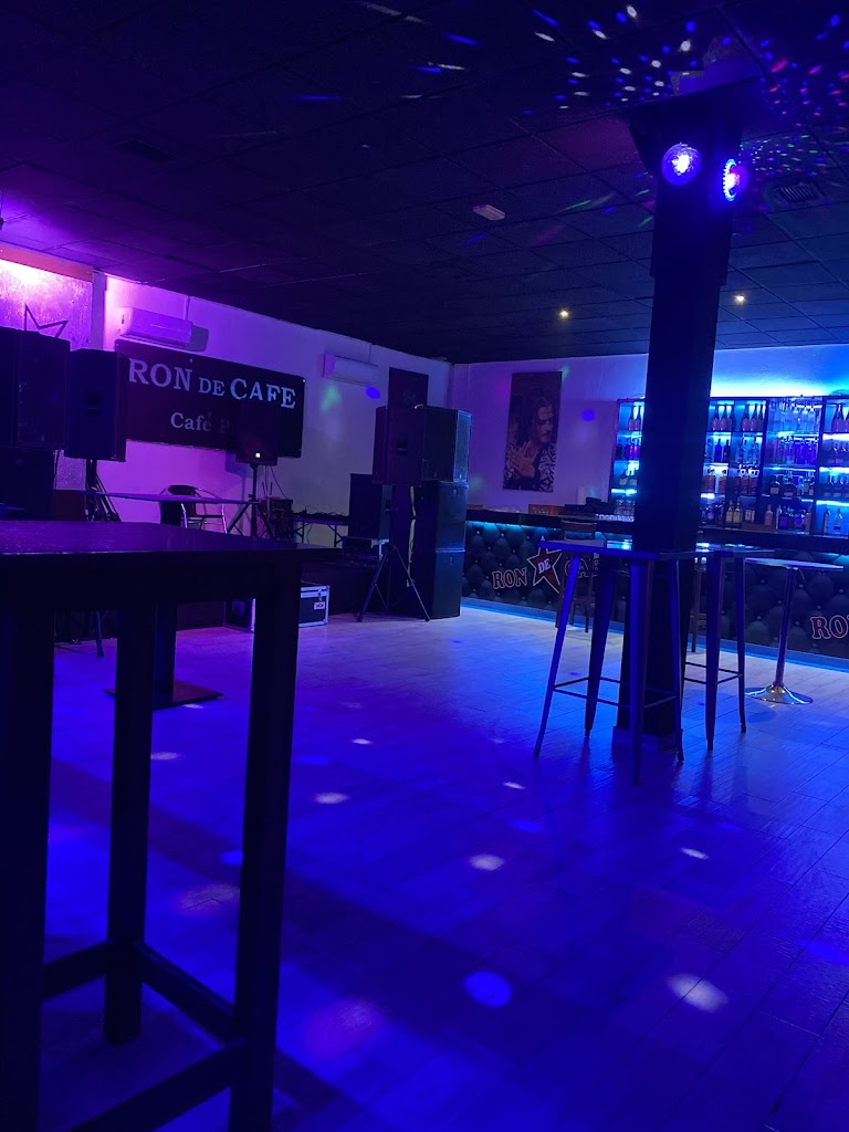 RON CAFE PUB