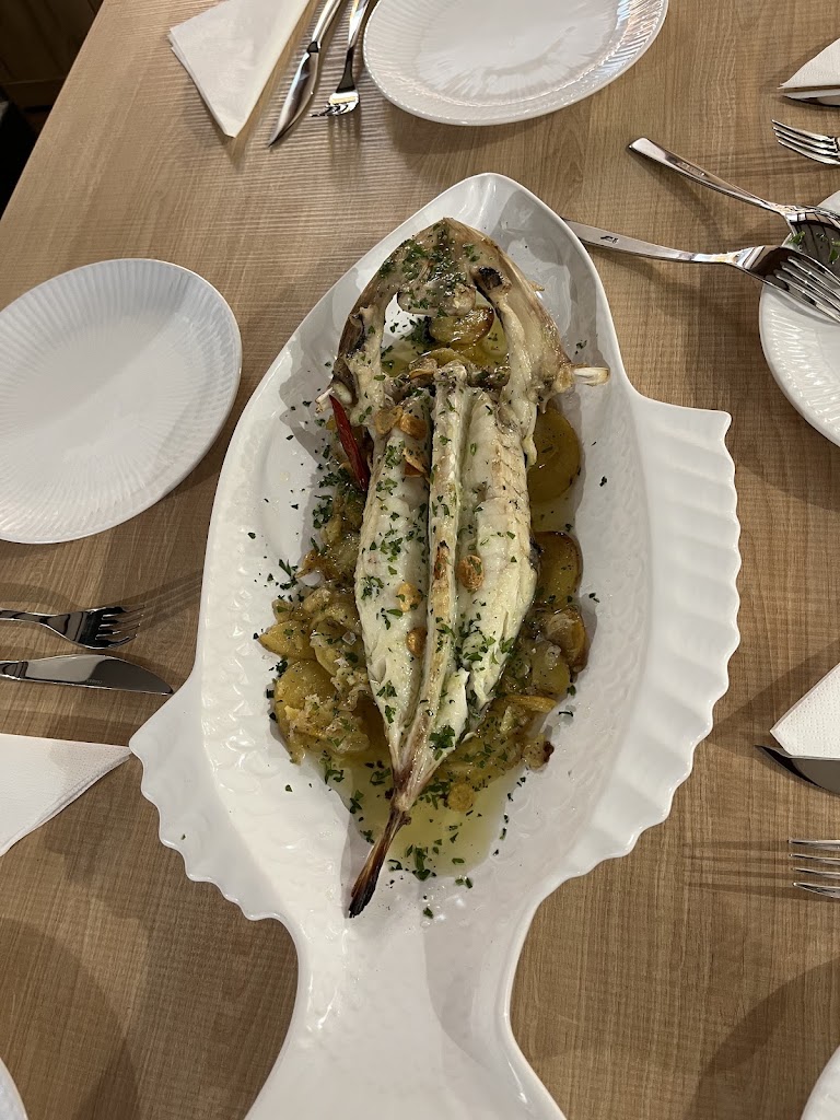 Restaurante Redondo — Comida y bebida