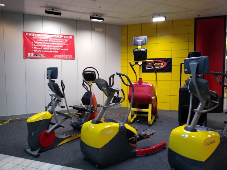  24Seven Family Fitness & Tanning Centers