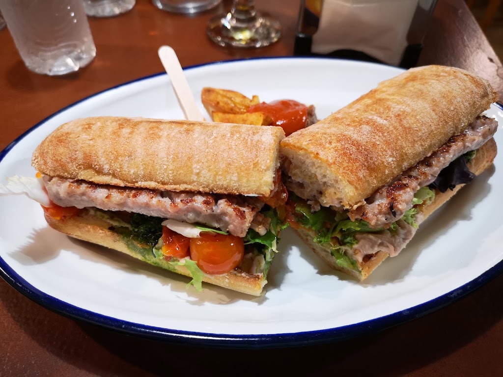 Domestic bar — Sandwich de pollo