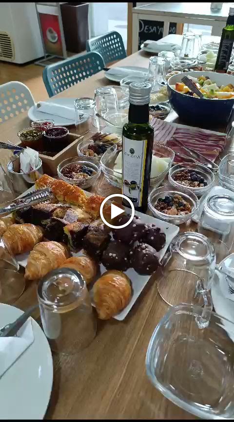 Anaquel Gourmet Coffee & Brunch — Videos