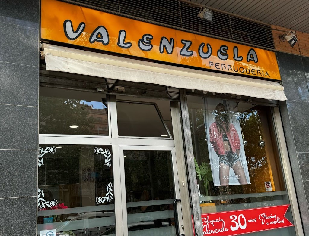 PELUQUERIA VALENZUELA SCP — Exterior