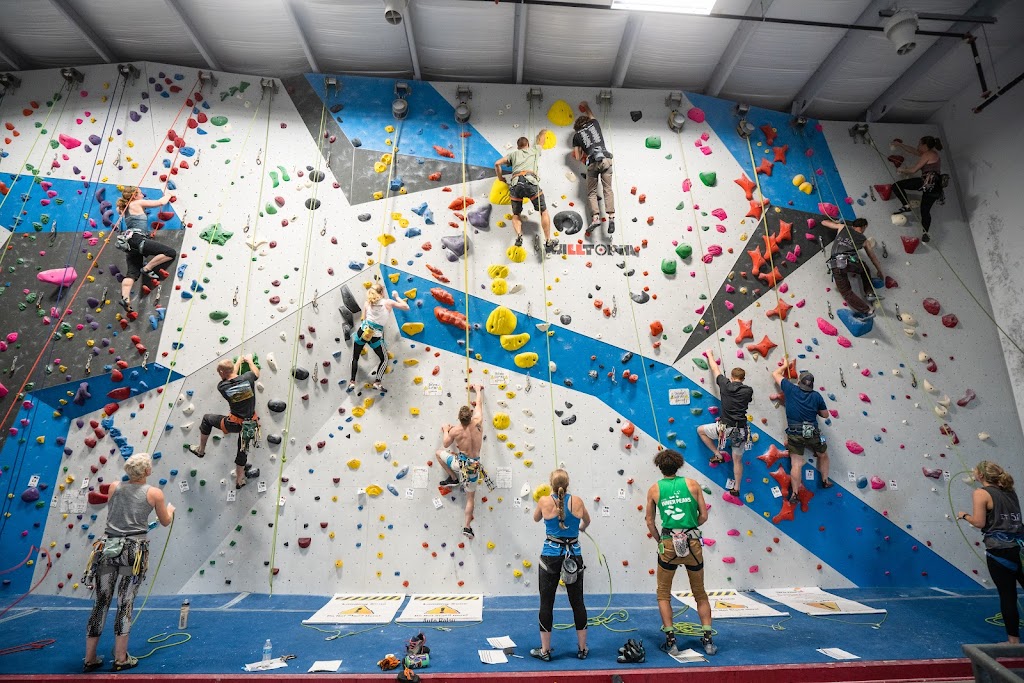  Inner Peaks South End