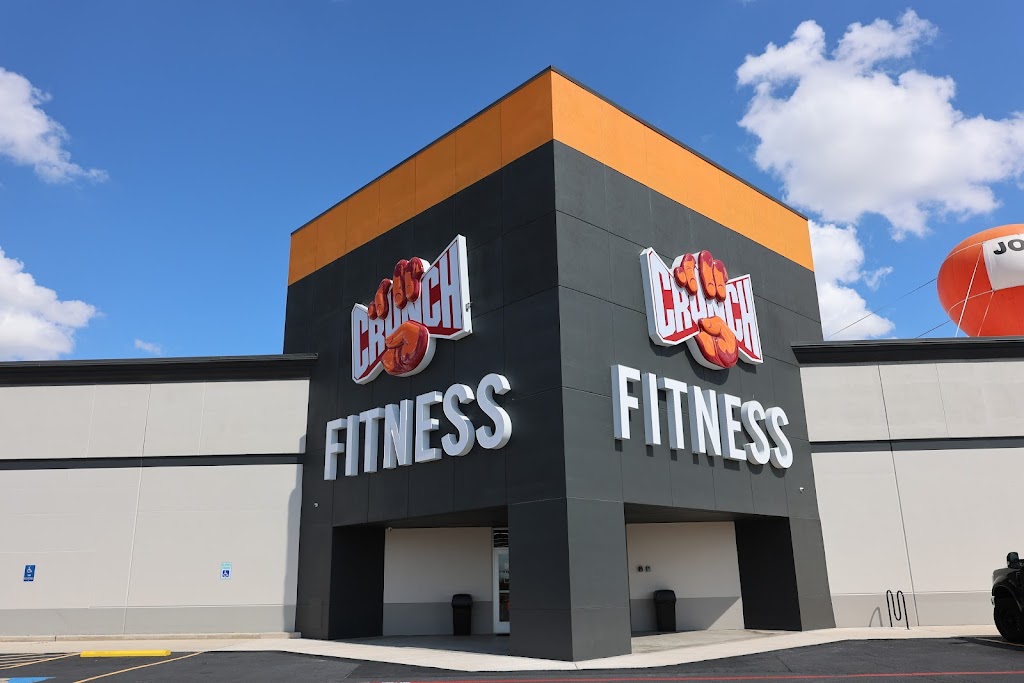  Crunch Fitness - San Antonio Windcrest