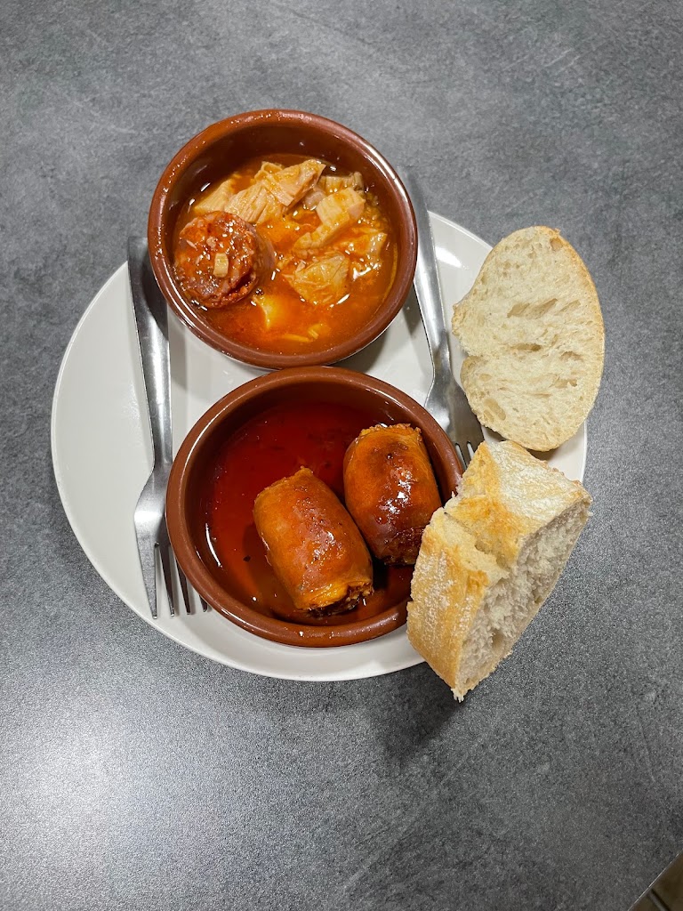 Bar Araque — Comida y bebida