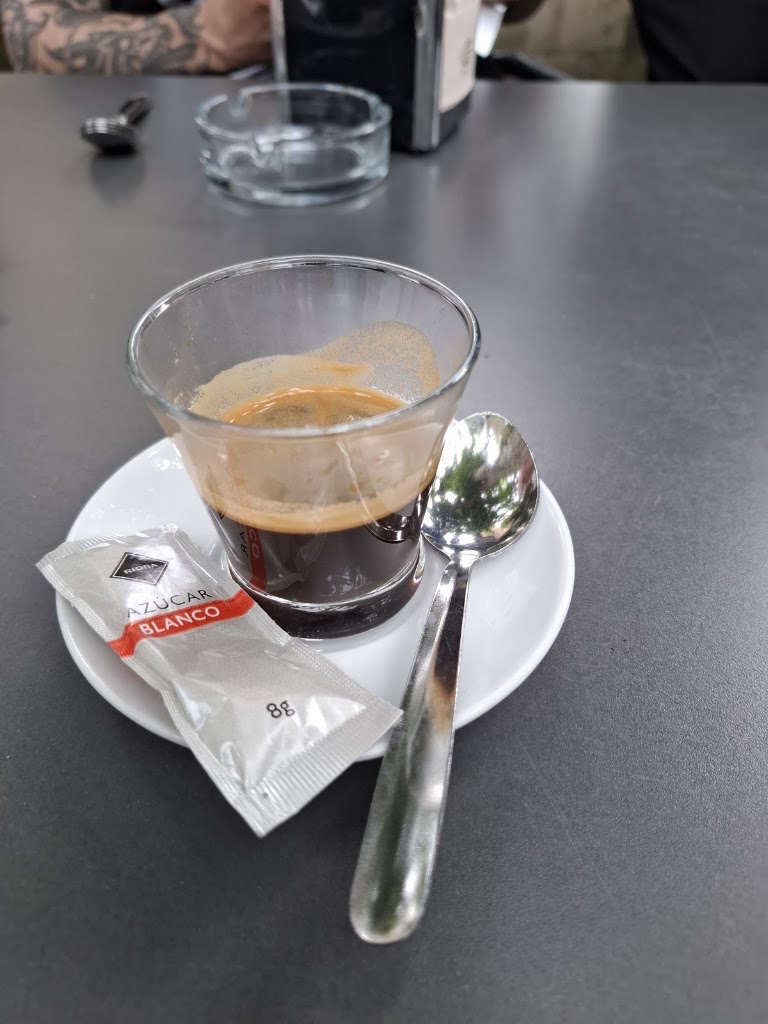 cafe maravillas — Comida y bebida