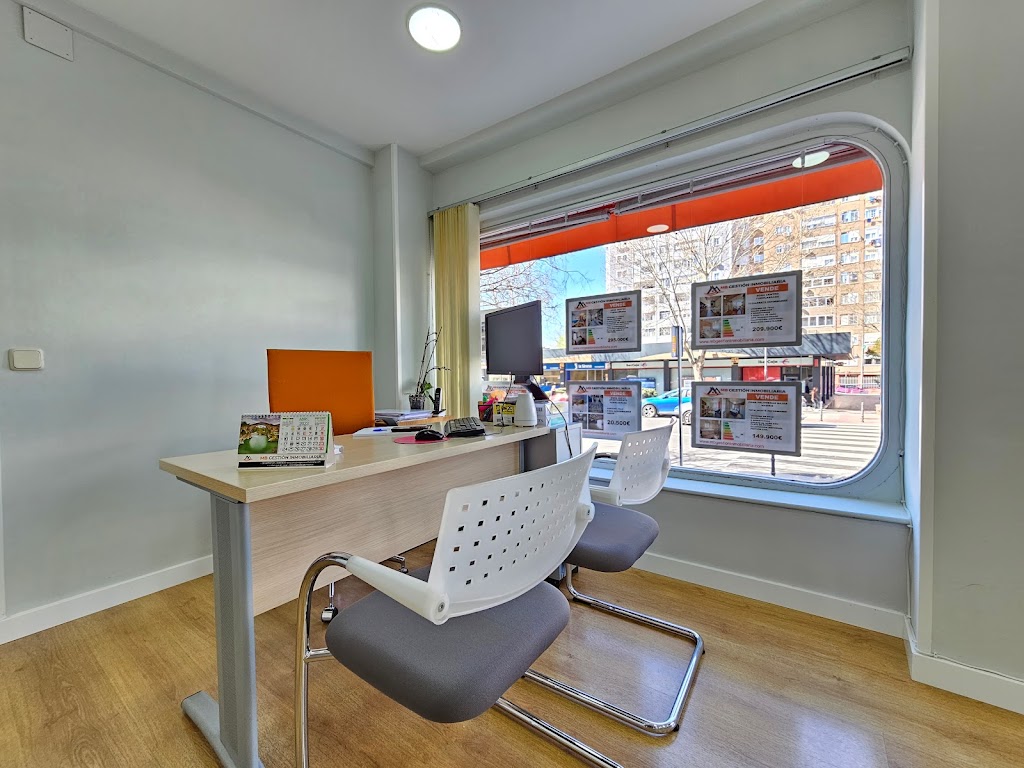 INMOBILIARIA EN FUENLABRADA - COMPRA - VENTA - ALQUILER - MB GESTION INMOBILIARIA — Interior