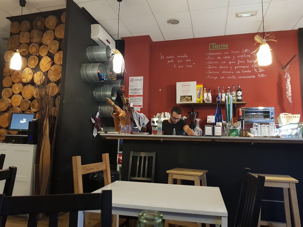 "La Nueva Pequena Taberna" — Ambiente