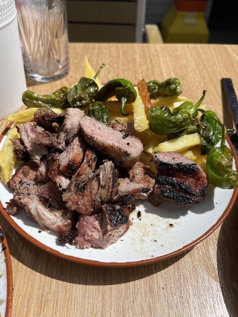 Restaurante Don Pestorejo — Comida y bebida