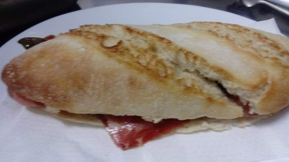Restaurante Bar La Entrada — Bocadillo