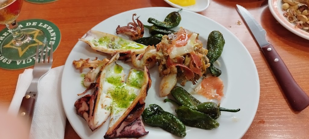 Bar-Meson L'Albufera — Comida y bebida