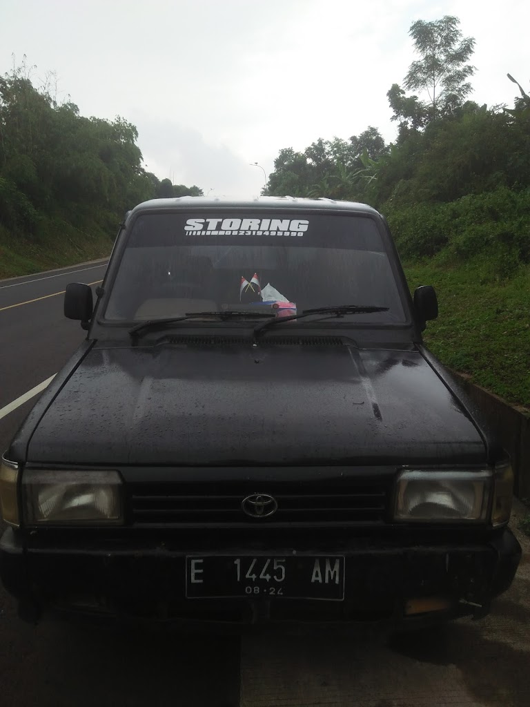 Storing bengkel mobil
