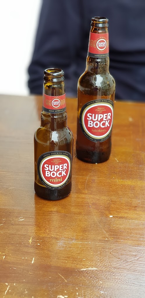 El bar de Luis — Comida y bebida