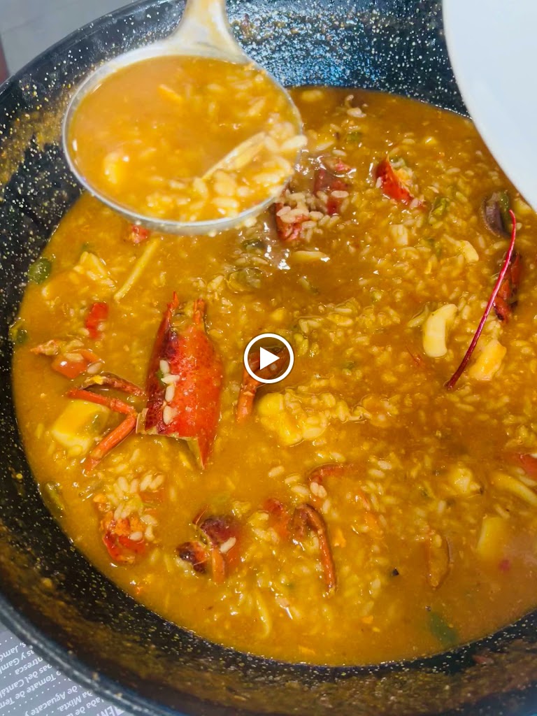 RESTAURANTE LABIOS PLAZA — Videos