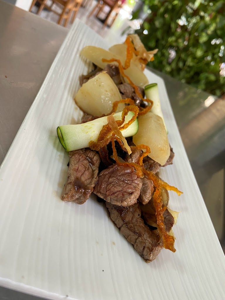 EL BUEN PROVECHO kavas sylvain (Local yani's bar)