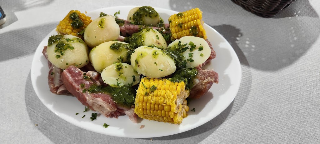 Bodegon Antonio Guia de Isora Casco — Comida y bebida