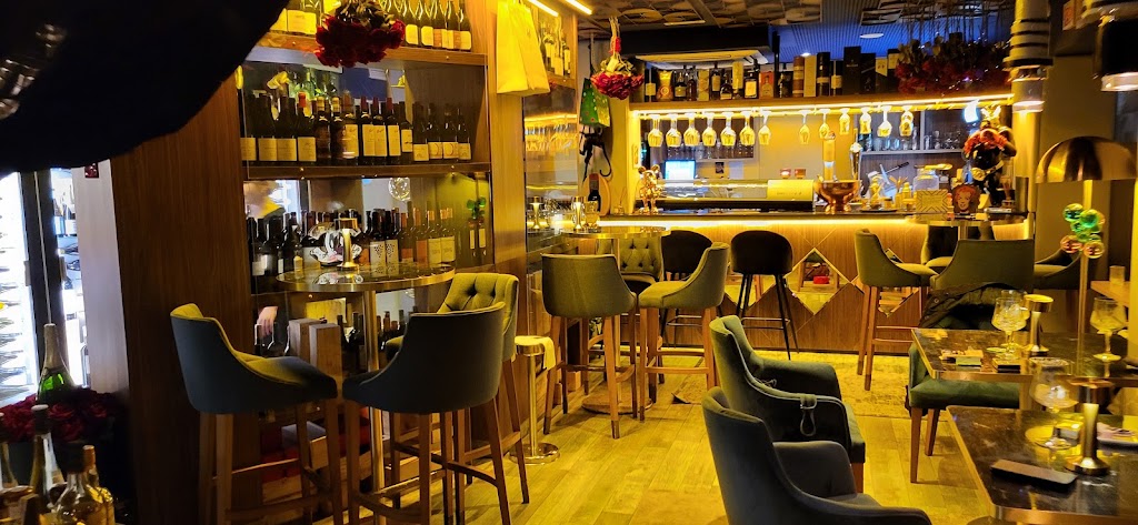 Restaurante vinoteca aDuana Wine Experience — Ambiente