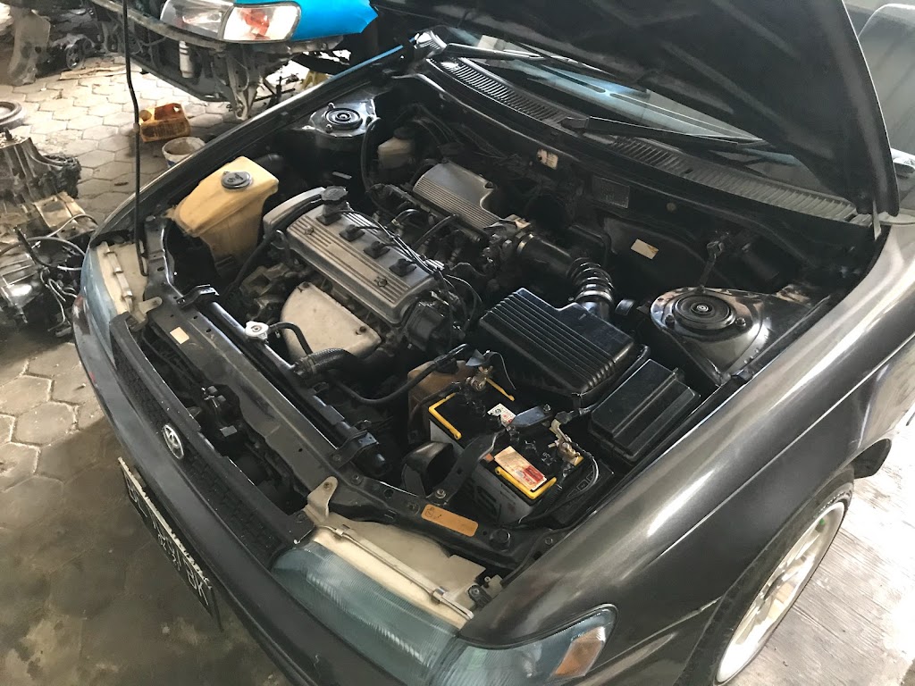 Bengkel Mobil Green Auto Garage